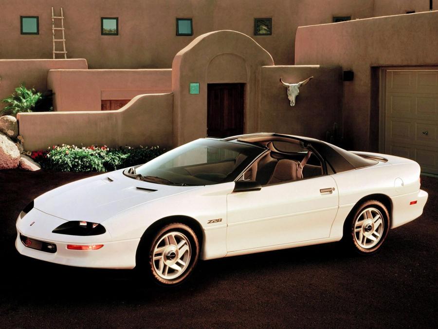  Chevrolet Camaro Z28 1993 года  (фото 2 из 11)
